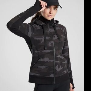 NWT Athleta Triumph Camo Print Full Zip Jacket